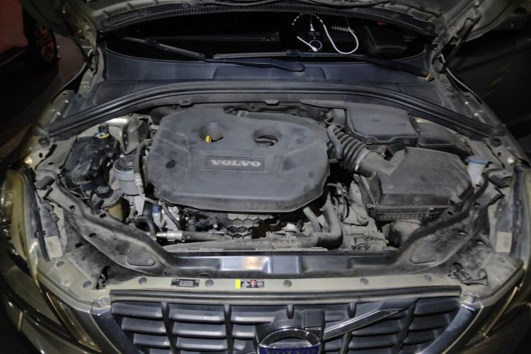 Used Volvo XC60 2013 T5 Zhiya Edition Engine Bay