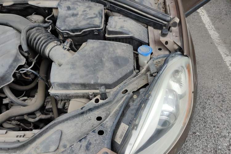 Used Volvo XC60 2013 T5 Comfort Edition Engine Bay Left
