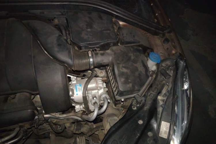 Used Volvo XC60 2013 T6 AWD Comfort Edition Engine Bay Left