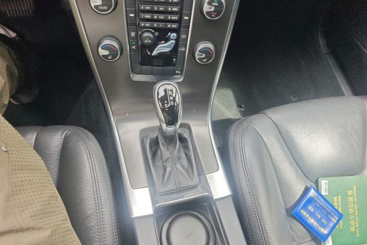 Used Volvo XC60 2013 T5 Zhiya Edition Gear Lever