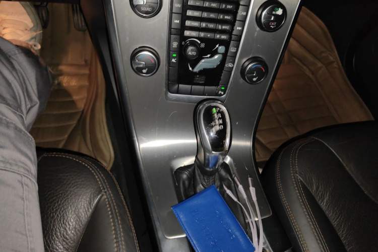Used Volvo XC60 2013 T5 Zhiya Edition Gear Lever