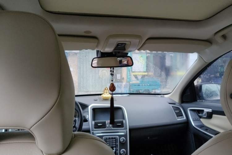 Used Volvo XC60 2013 T5 Comfort Edition Headliner