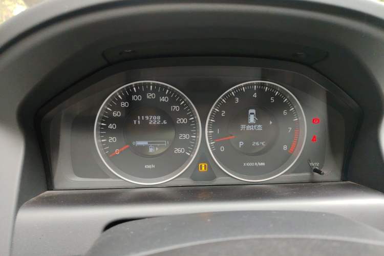 Used Volvo XC60 2013 T6 AWD Comfort Edition Instrument Cluster