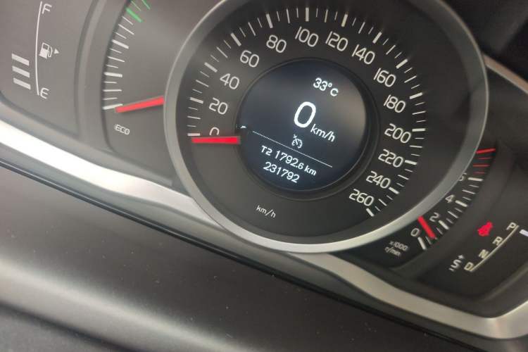 Used Volvo XC60 2013 T5 Zhiya Edition Odometer Close Up