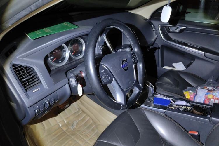 Used Volvo XC60 2013 T5 Zhiya Edition Steering Wheel
