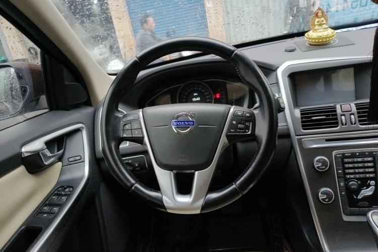 Used Volvo XC60 2013 T5 Comfort Edition Steering Wheel