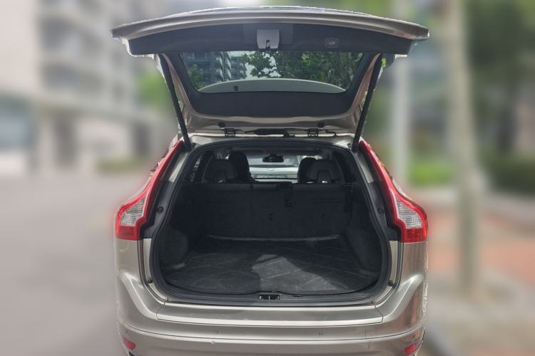 Used Volvo XC60 2013 T5 Zhiya Edition Trunk