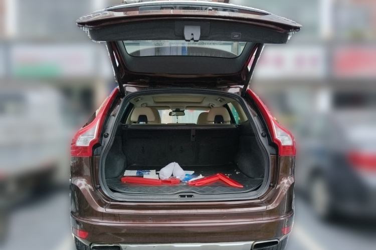 Used Volvo XC60 2013 T5 Comfort Edition Trunk