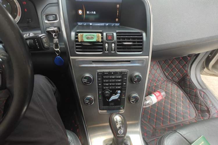 Used Volvo XC60 2013 T5 Zhiya Edition Audio And AC Panel