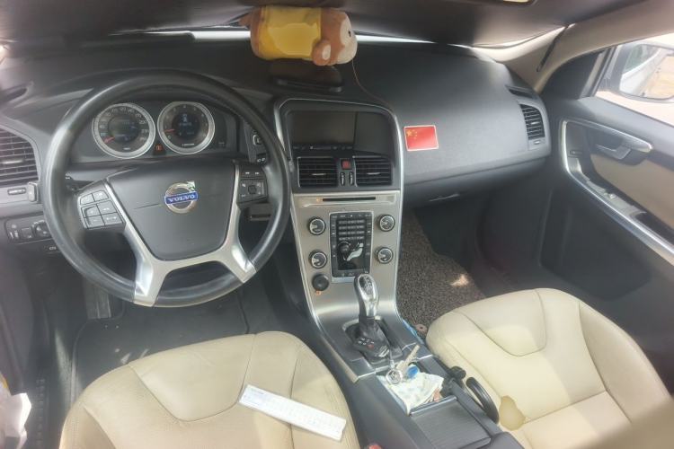 Used Volvo XC60 2013 T5 Zhiya Edition Center Console