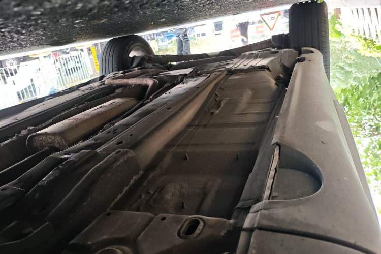 Used Volvo XC60 2013 T5 Comfort Edition Chassis Front Right