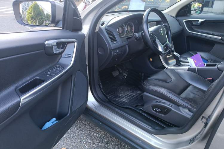 Used Volvo XC60 2013 T5 Comfort Edition Driver Seat