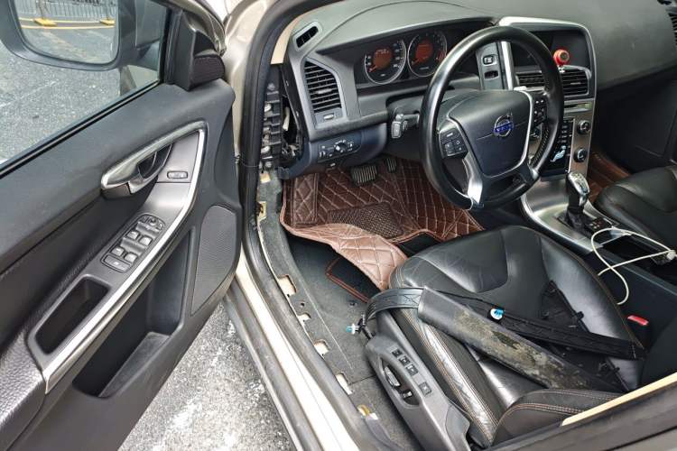 Used Volvo XC60 2013 T5 Comfort Edition Driver Seat