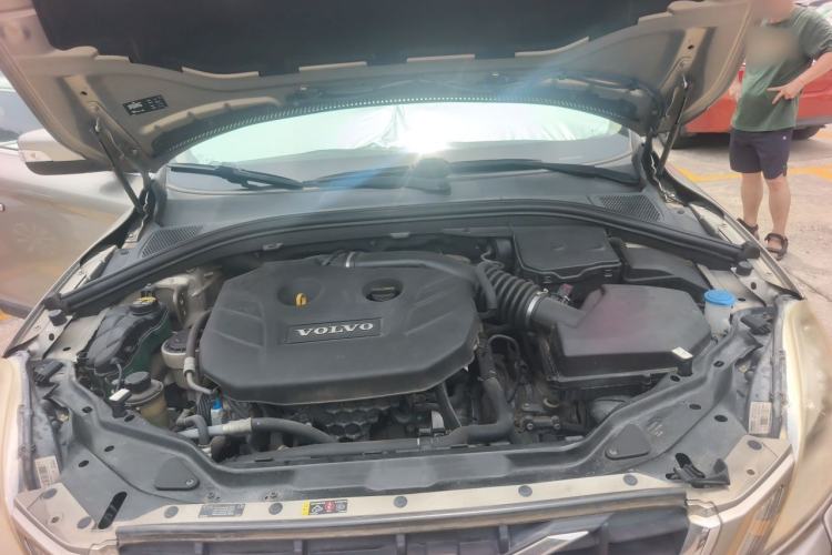 Used Volvo XC60 2013 T5 Zhiya Edition Engine Bay