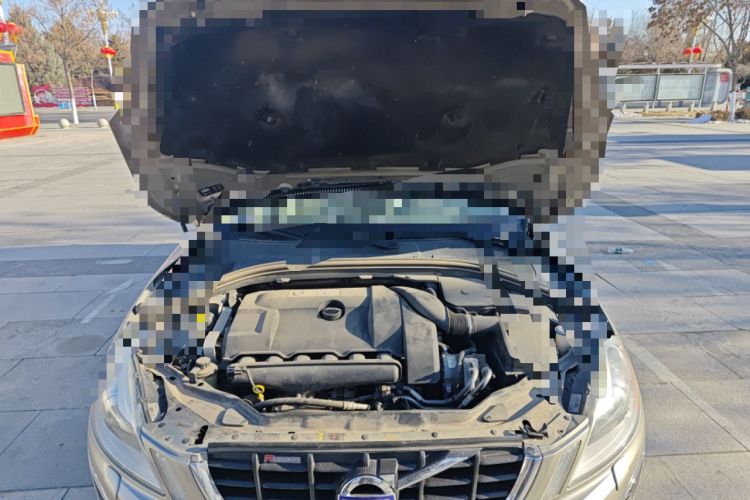 Used Volvo XC60 2013 T6 AWD Comfort Edition Engine Bay