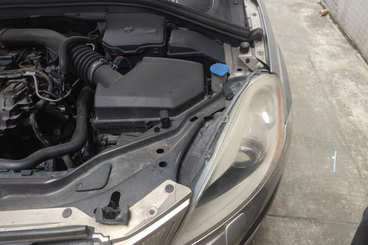 Used Volvo XC60 2013 T5 Zhiya Edition Engine Bay Left