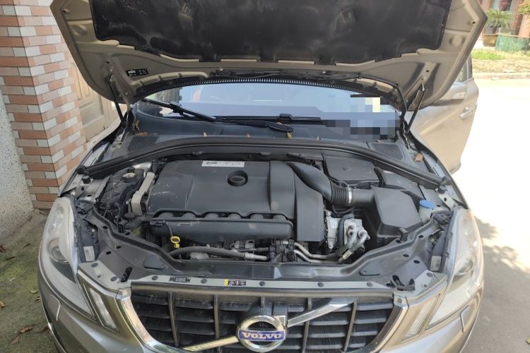 Used Volvo XC60 2013 T6 AWD Comfort Edition Engine Bay