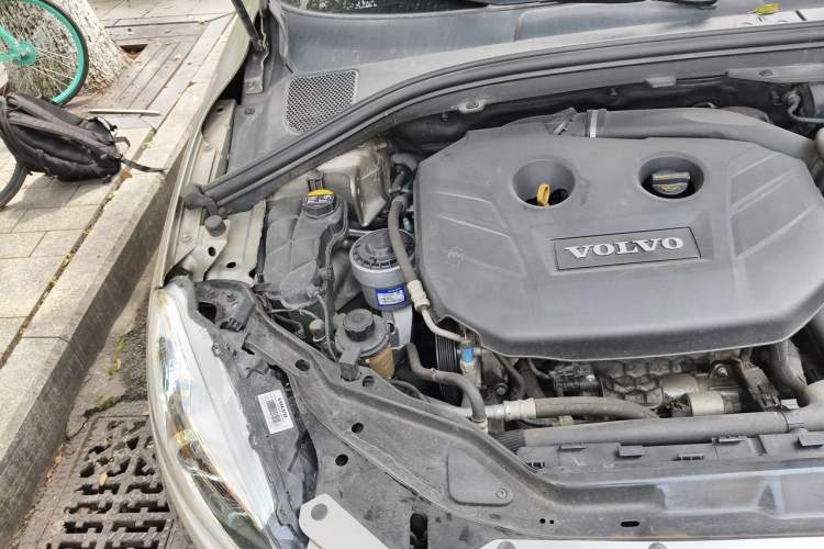 Used Volvo XC60 2013 T5 Zhiya Edition Engine Bay Right