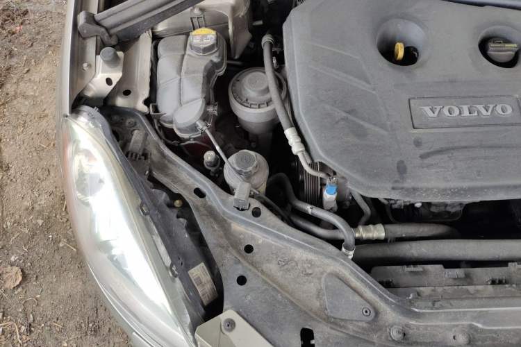 Used Volvo XC60 2013 T5 Zhiya Edition Engine Bay Right