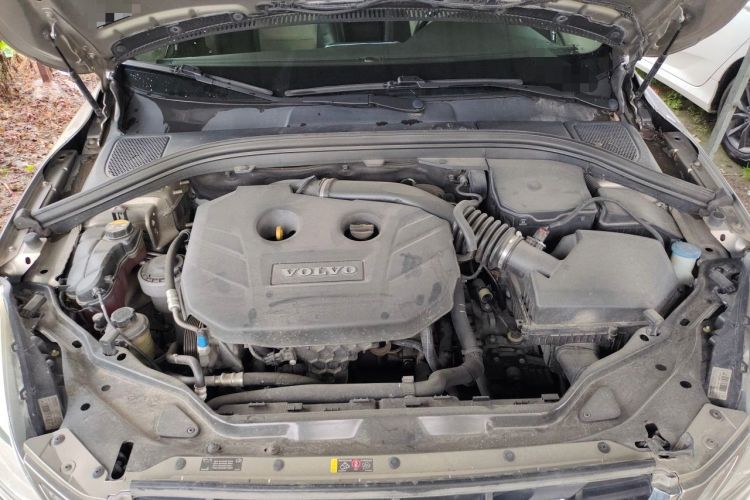 Used Volvo XC60 2013 T5 Zhiya Edition Engine Bay