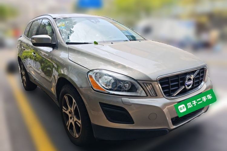 Used Volvo XC60 2013 T5 Comfort Edition Front Right 45 Deg