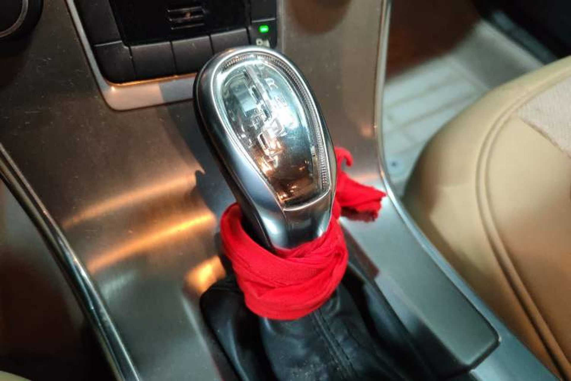 Used Volvo XC60 2013 T5 Comfort Edition Gear Lever