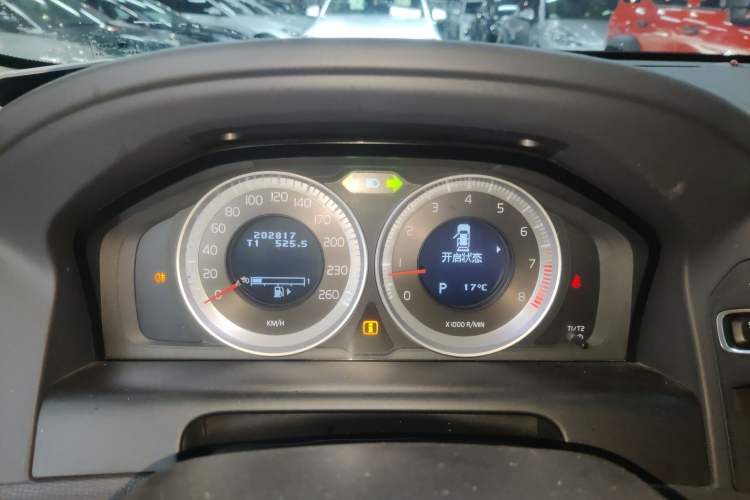 Used Volvo XC60 2013 T5 Zhiya Edition Instrument Cluster