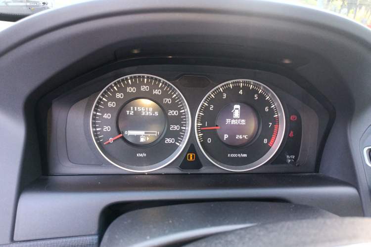 Used Volvo XC60 2013 T5 Comfort Edition Instrument Cluster