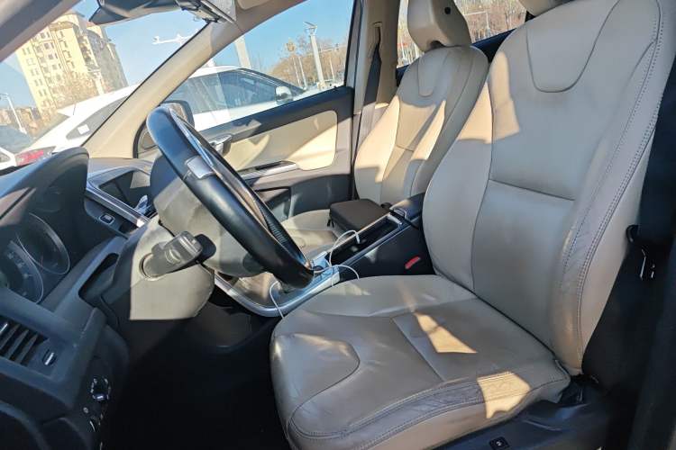 Used Volvo XC60 2013 T6 AWD Comfort Edition Left Front Seat