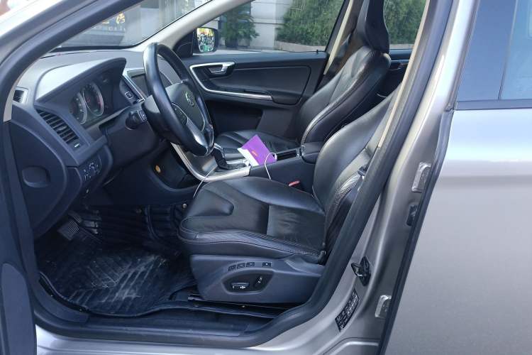 Used Volvo XC60 2013 T5 Comfort Edition Left Front Seat