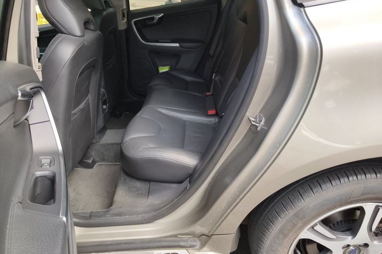 Used Volvo XC60 2013 T5 Zhiya Edition Left Rear Seat