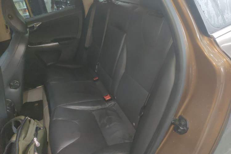 Used Volvo XC60 2013 T5 Zhiya Edition Left Rear Seat