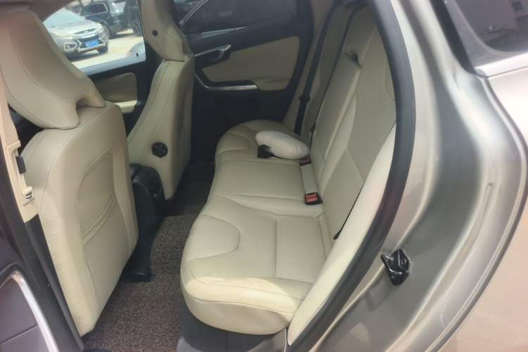 Used Volvo XC60 2013 T5 Zhiya Edition Left Rear Seat