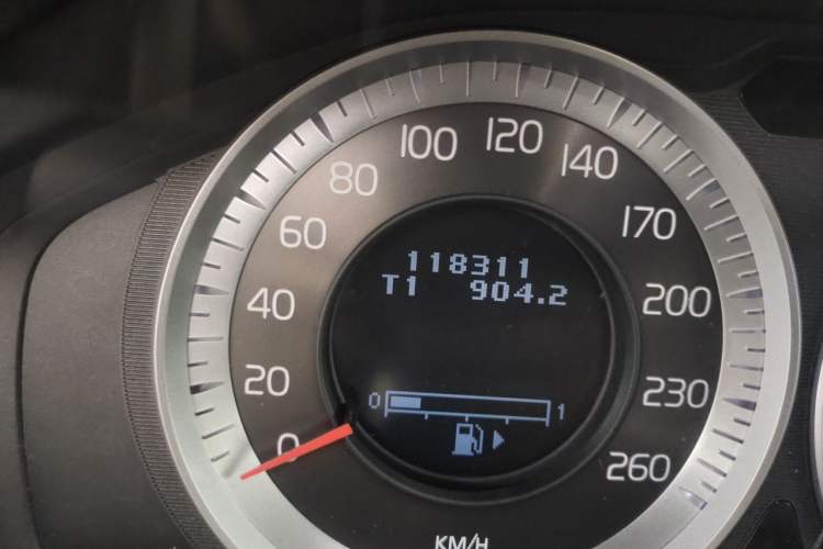 Used Volvo XC60 2013 T5 Zhiya Edition Odometer Close Up