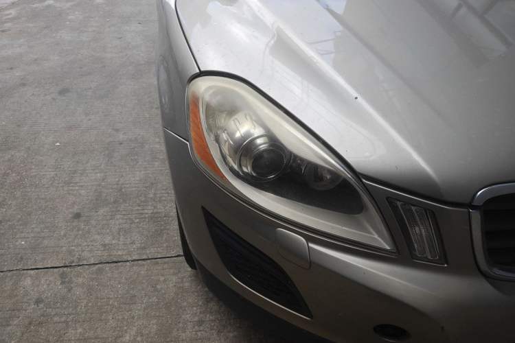 Used Volvo XC60 2013 T5 Zhiya Edition Right Front Headlight
