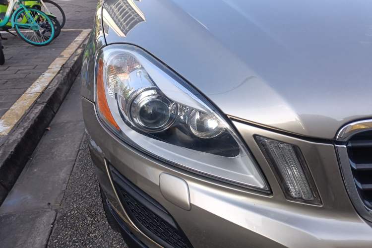 Used Volvo XC60 2013 T5 Comfort Edition Right Front Headlight