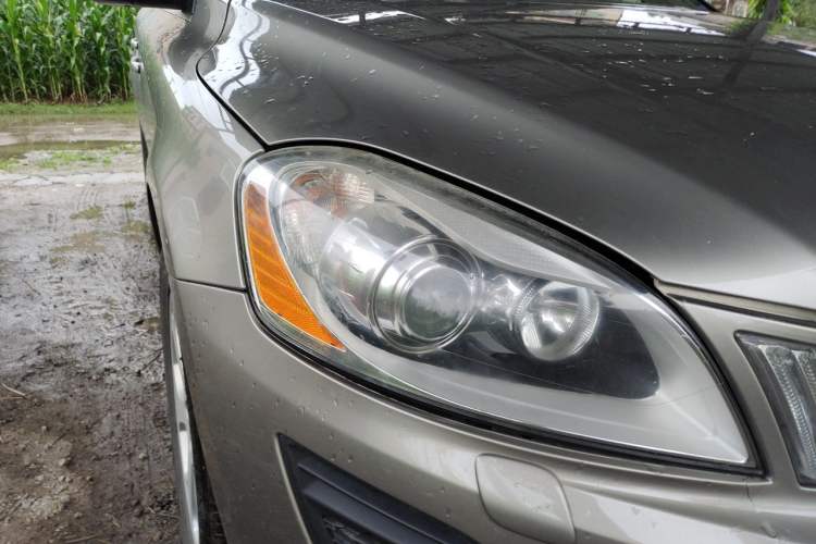 Used Volvo XC60 2013 T5 Zhiya Edition Right Front Headlight