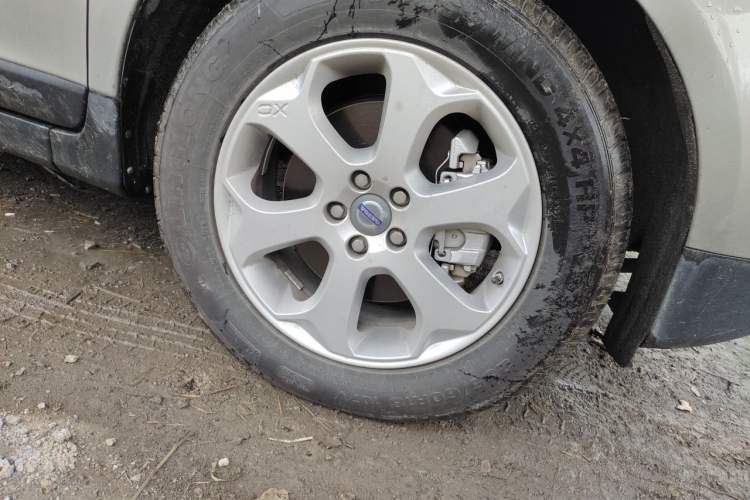 Used Volvo XC60 2013 T5 Zhiya Edition Right Front Wheel Hub