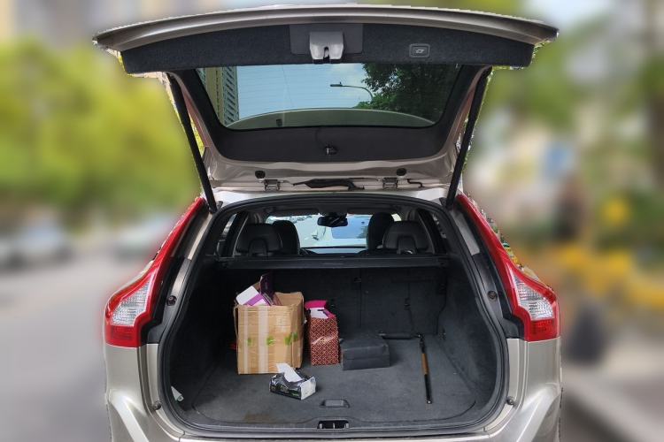Used Volvo XC60 2013 T5 Zhiya Edition Trunk