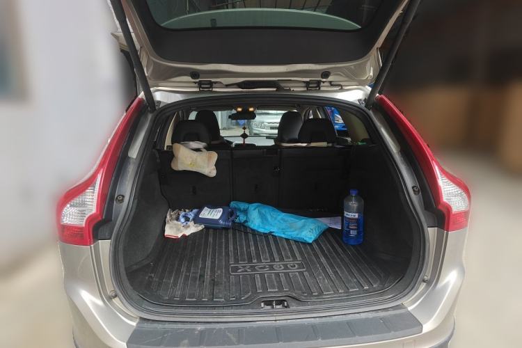 Used Volvo XC60 2013 T5 Zhiya Edition Trunk