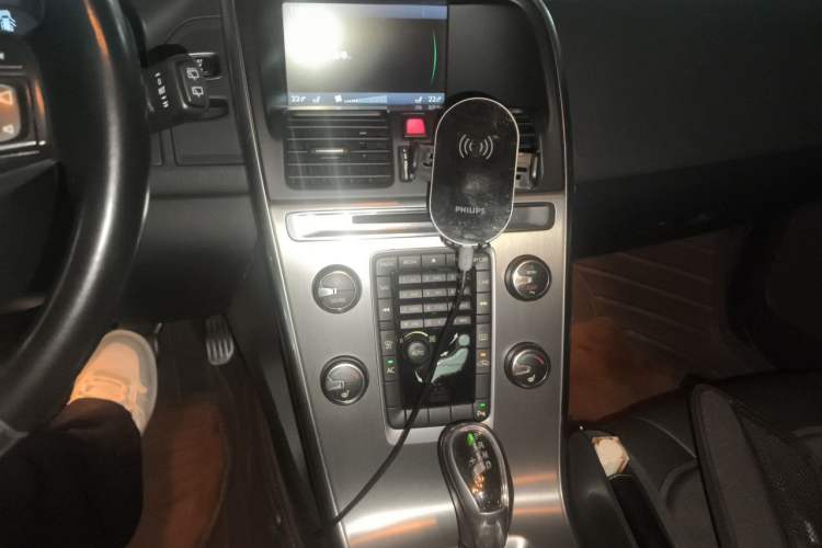 Used Volvo XC60 2013 T5 Zhiya Edition Audio And AC Panel