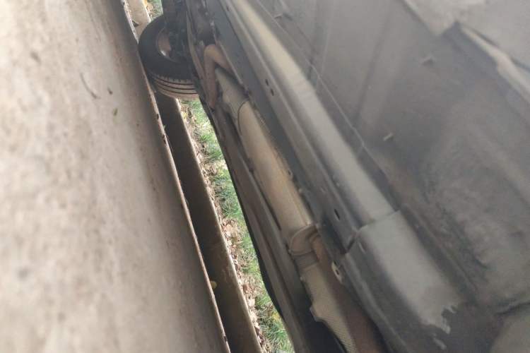 Used Volvo XC60 2013 T5 Comfort Edition Chassis Front Right