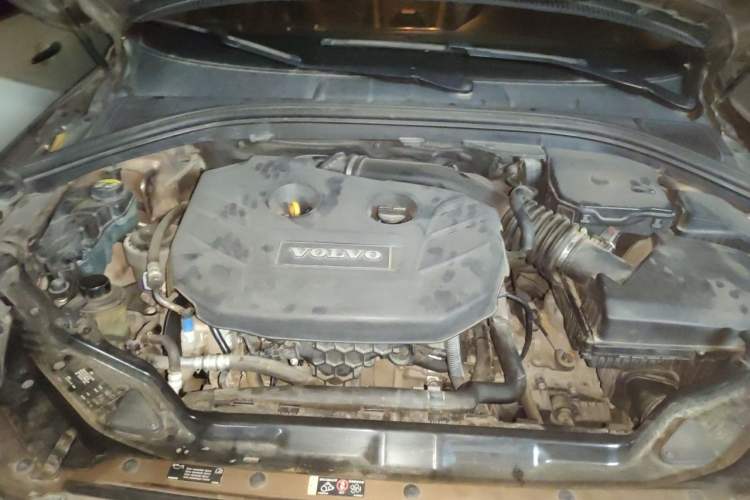 Used Volvo XC60 2013 T5 Zhiya Edition Engine Bay