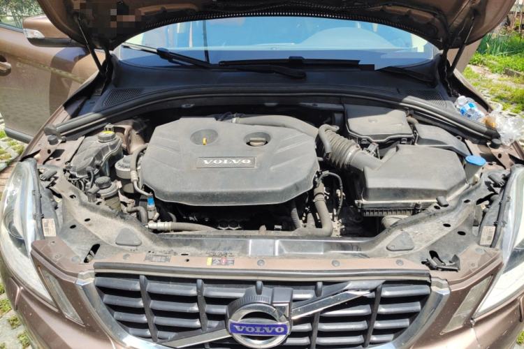 Used Volvo XC60 2013 T5 Comfort Edition Engine Bay