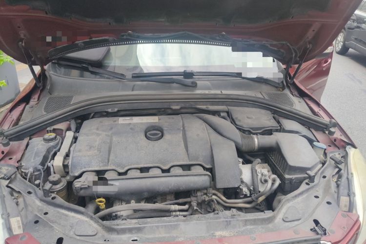 Used Volvo XC60 2013 T6 AWD Comfort Edition Engine Bay