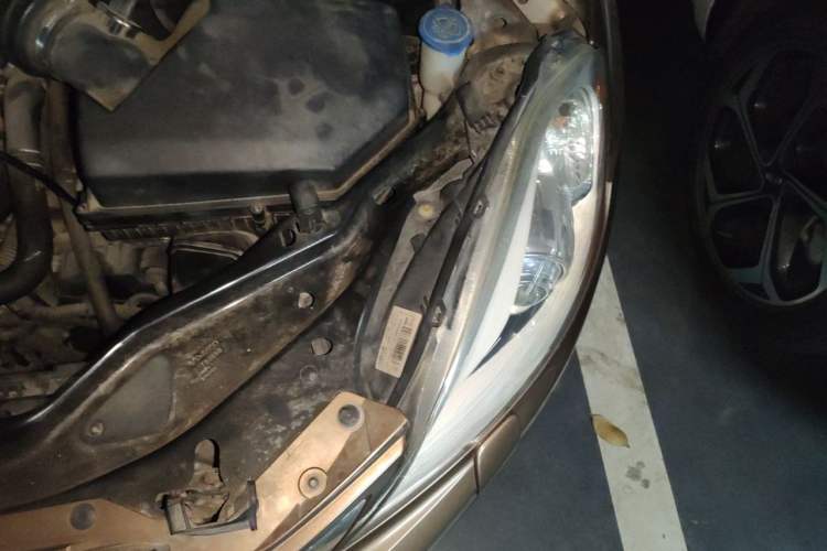 Used Volvo XC60 2013 T5 Zhiya Edition Engine Bay Left