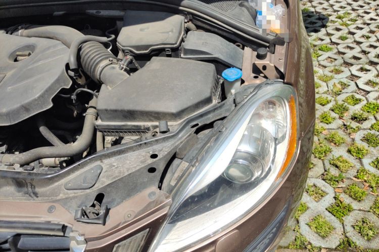 Used Volvo XC60 2013 T5 Comfort Edition Engine Bay Left