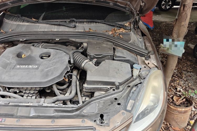 Used Volvo XC60 2013 T5 Zhiya Edition Engine Bay Left