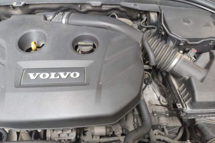 Used Volvo XC60 2013 T5 Comfort Edition Engine Bay Left