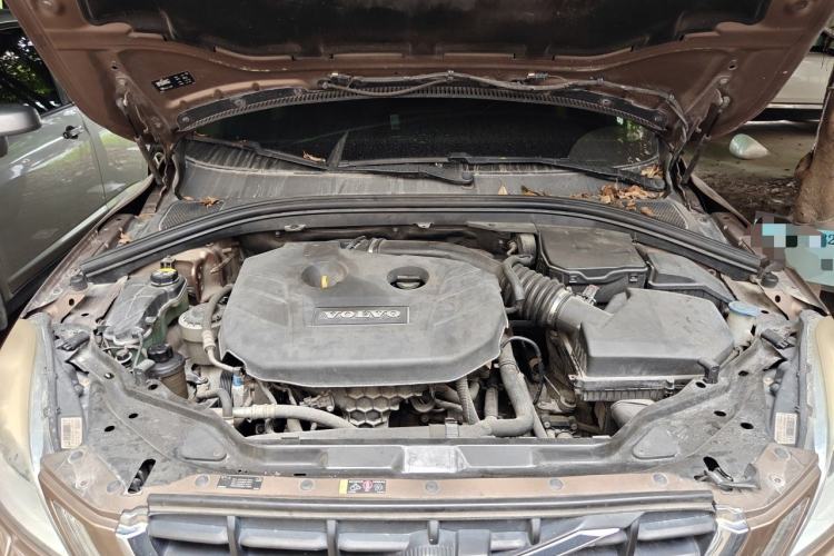 Used Volvo XC60 2013 T5 Zhiya Edition Engine Bay